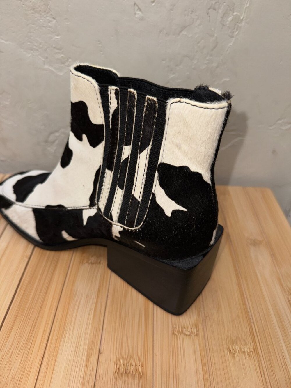 INTENTIONALLY BLANK Cow Print Ankle Boots (Size 9) - Picture 4 of 6